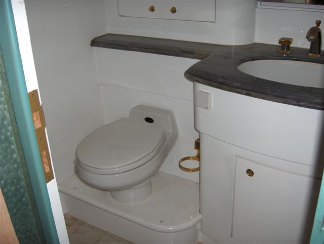 Motor Yacht Original Toilet